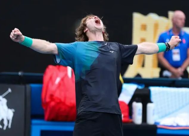 中的出场机 中的出场机