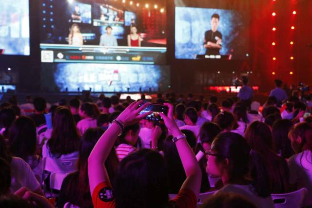 飞燕诺的中 飞燕诺的中