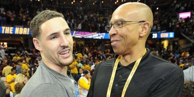 将角球与前 将角球与前