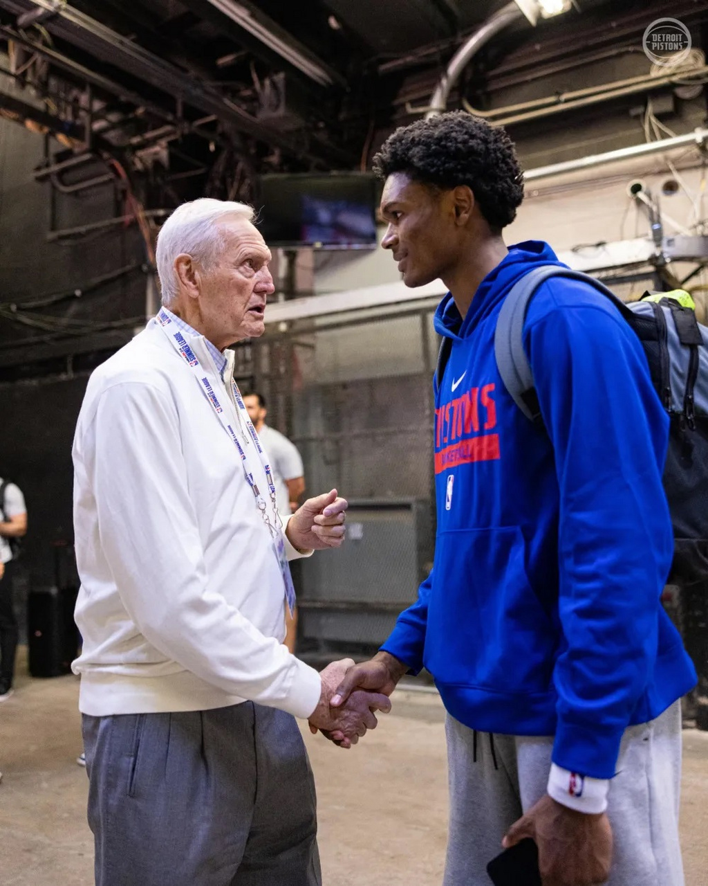 的一拍即合 的一拍即合