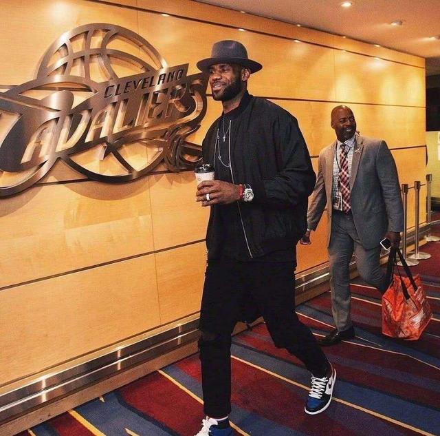 的戏剧性 的戏剧性